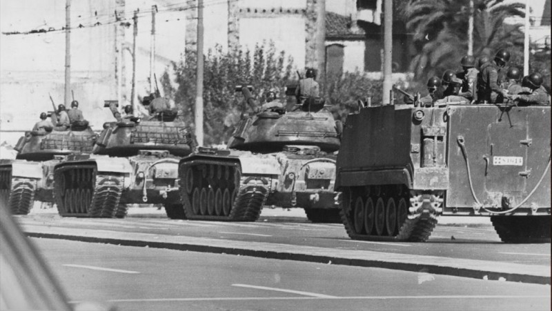 Πραξικόπημα 21ης Απριλίου 1967: Η ημέρα που «έσβησε» τη Δημοκρατία στην Ελλάδα - Τα σκάνδαλα και τα ψέμματα για «νοικοκυρεμένη» οικονομία